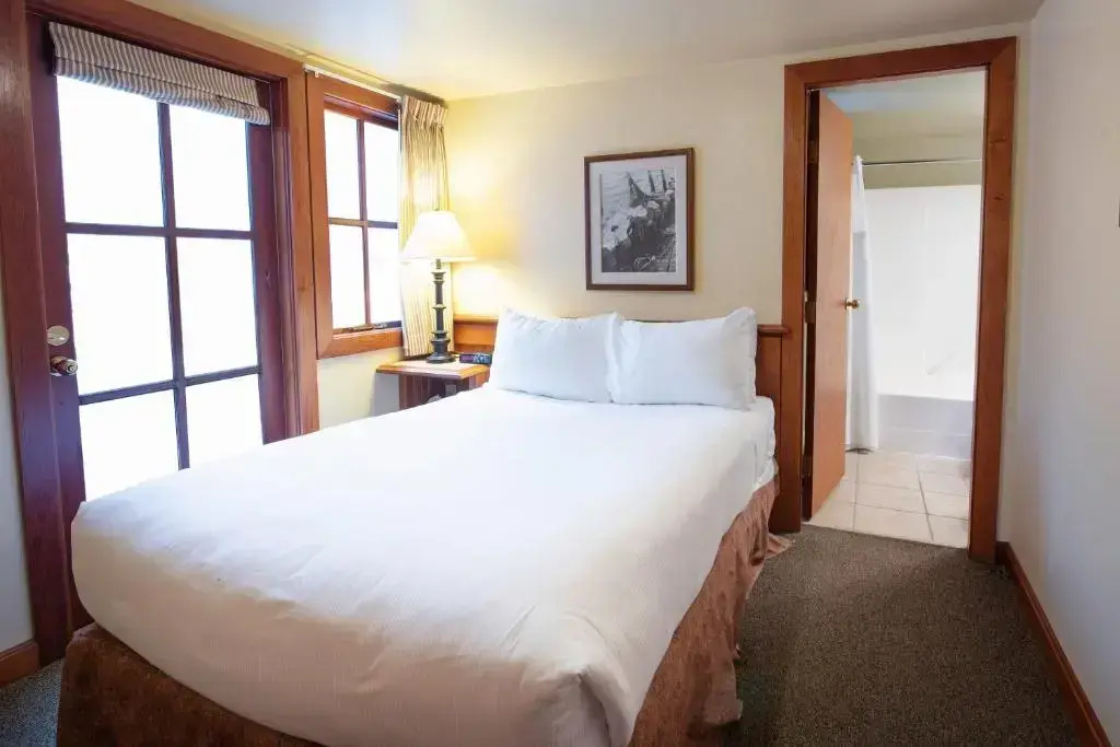 2 Bedrooms Cabin