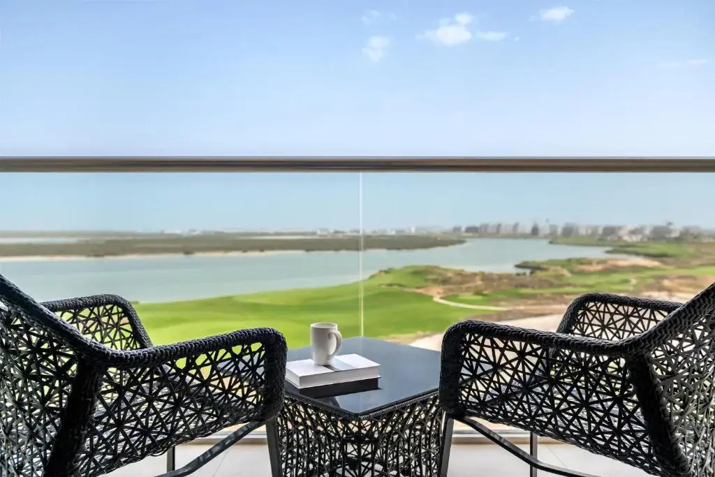 Yas Plaza Bay by IHG - Général