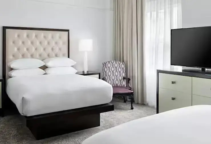Amway Grand Plaza, Curio Collection by Hilton - Chambres