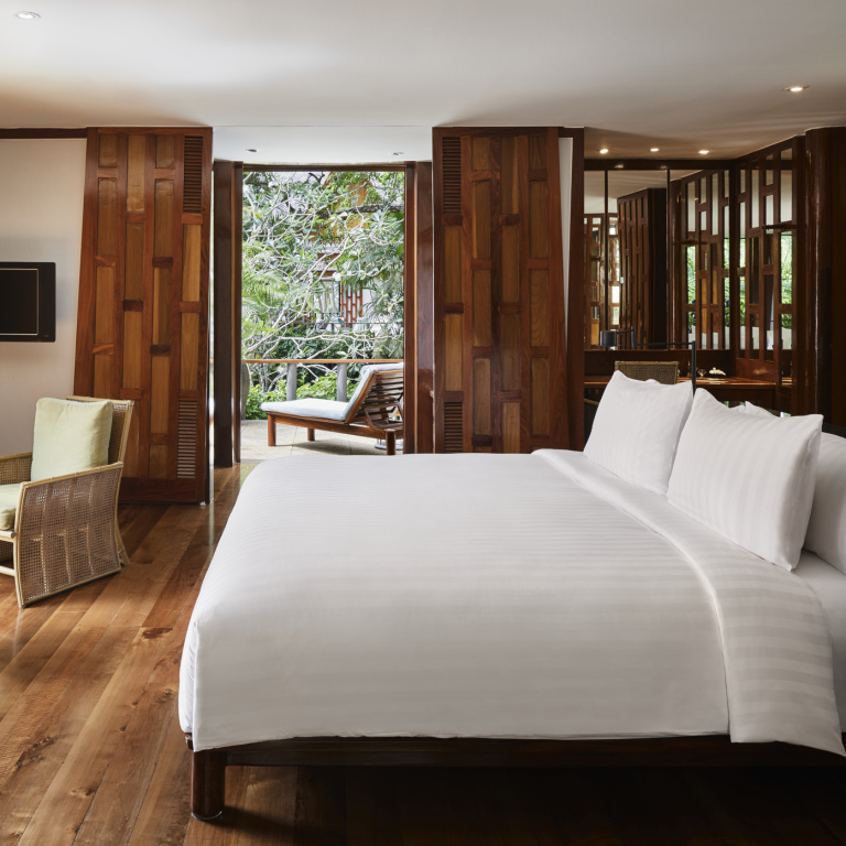 4 Bedrooms Garden Villa