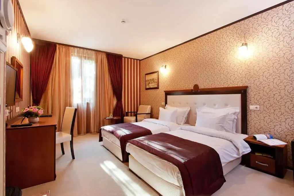 Двухместный номер Comfort 2 отдельные кровати в Best Western Plus Bristol Hotel