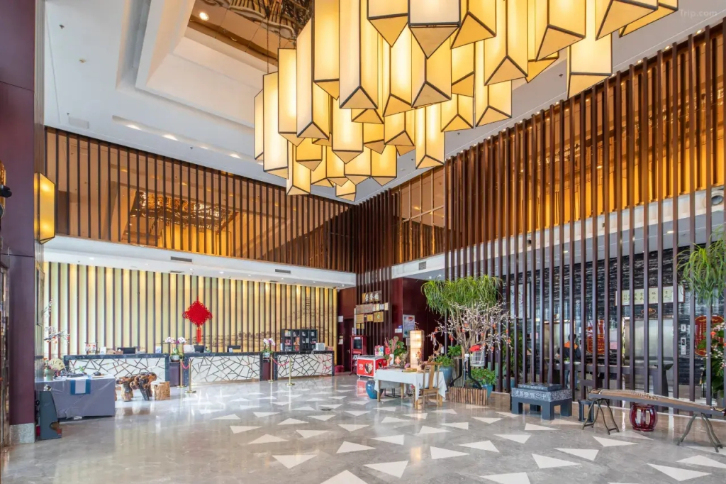 Scholars Hotel (Zhenjiang City Government Sports Exhibition Center) - фото 2