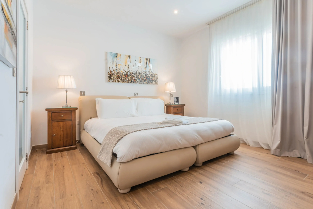 Comfort Double Suite (full double bed)