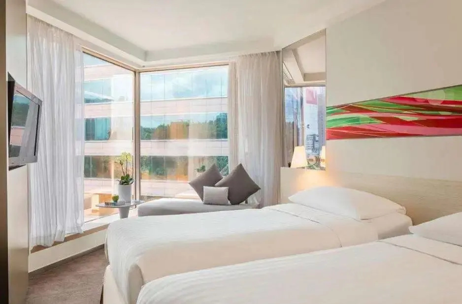 The Royal Pacific Hotel & Towers - Chambres
