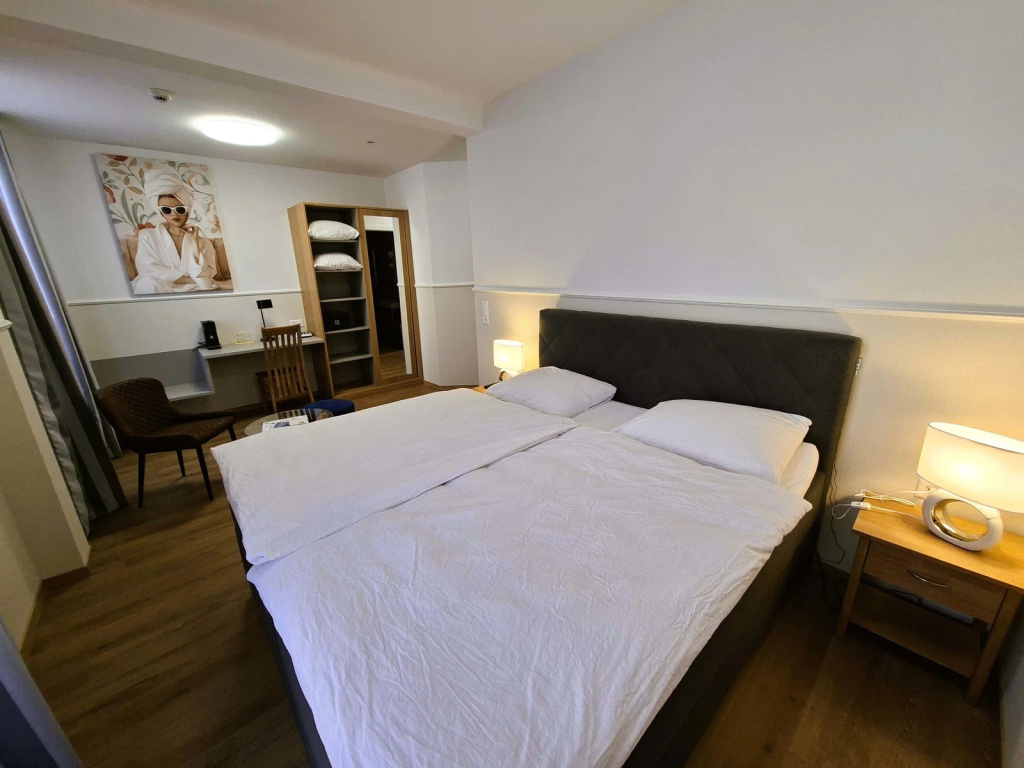 Superior Double room (full double bed)