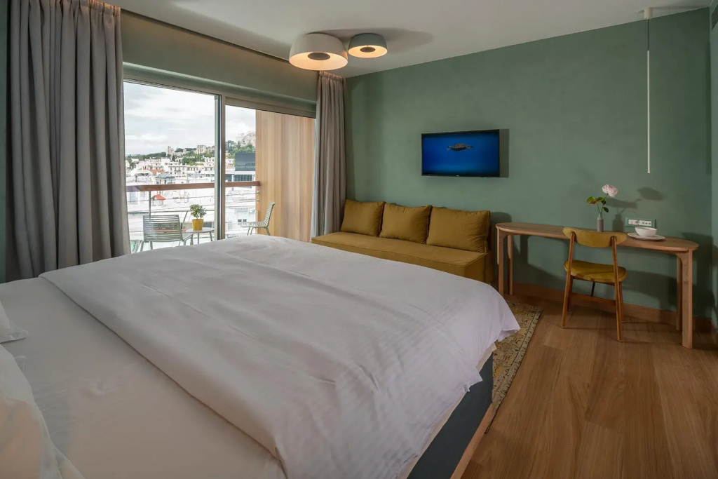 Double Acropolis Suite (full double bed)