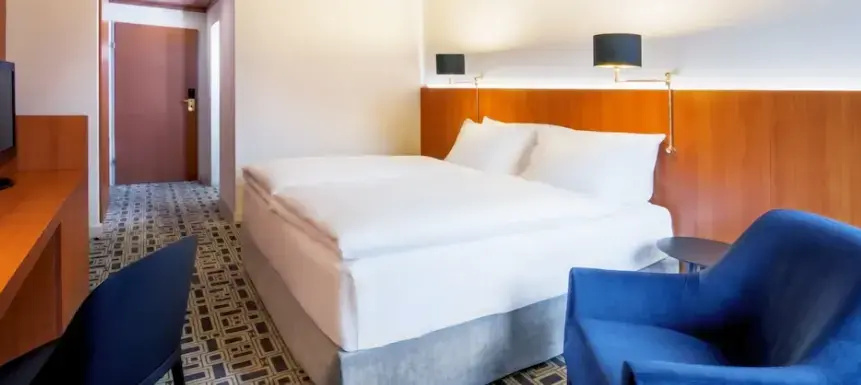 Standard Double room (full double bed)