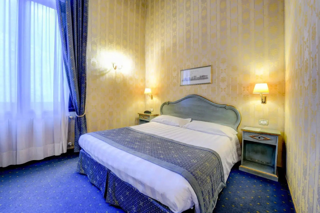 Standard Double room (full double bed)