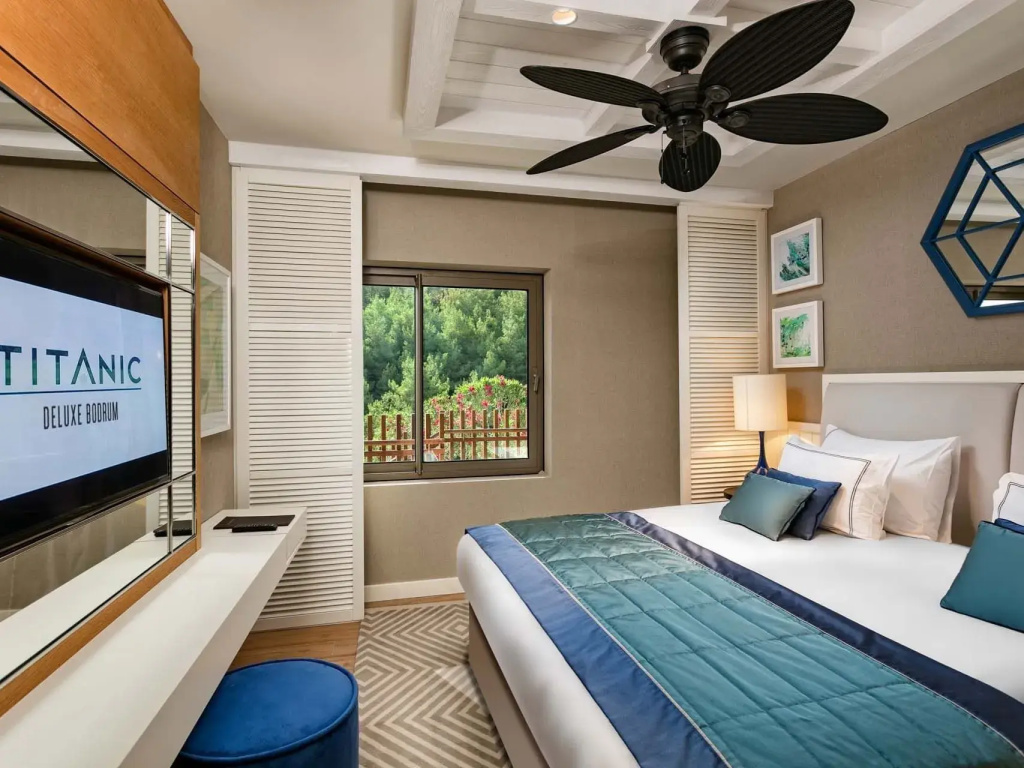 Family Quadruple Suite