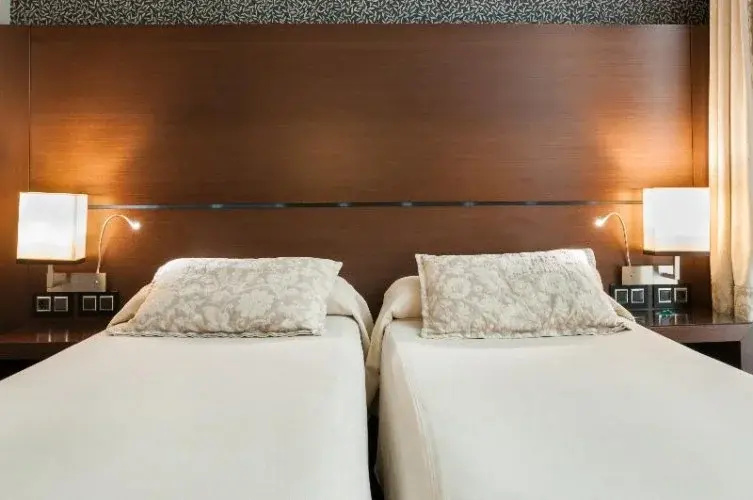 Hotel Barcelona Colonial - Chambres