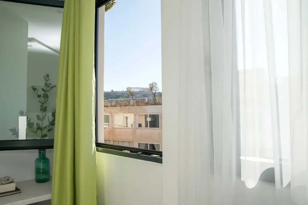 Superior Double room with Acropolis View (full double bed)