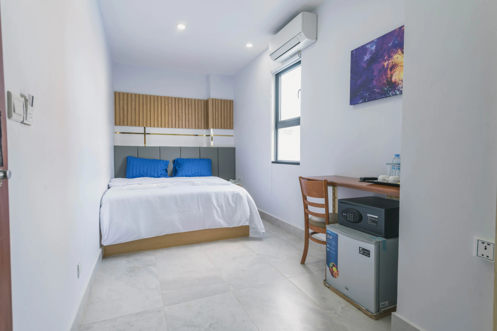 Standard Double room (full double bed)