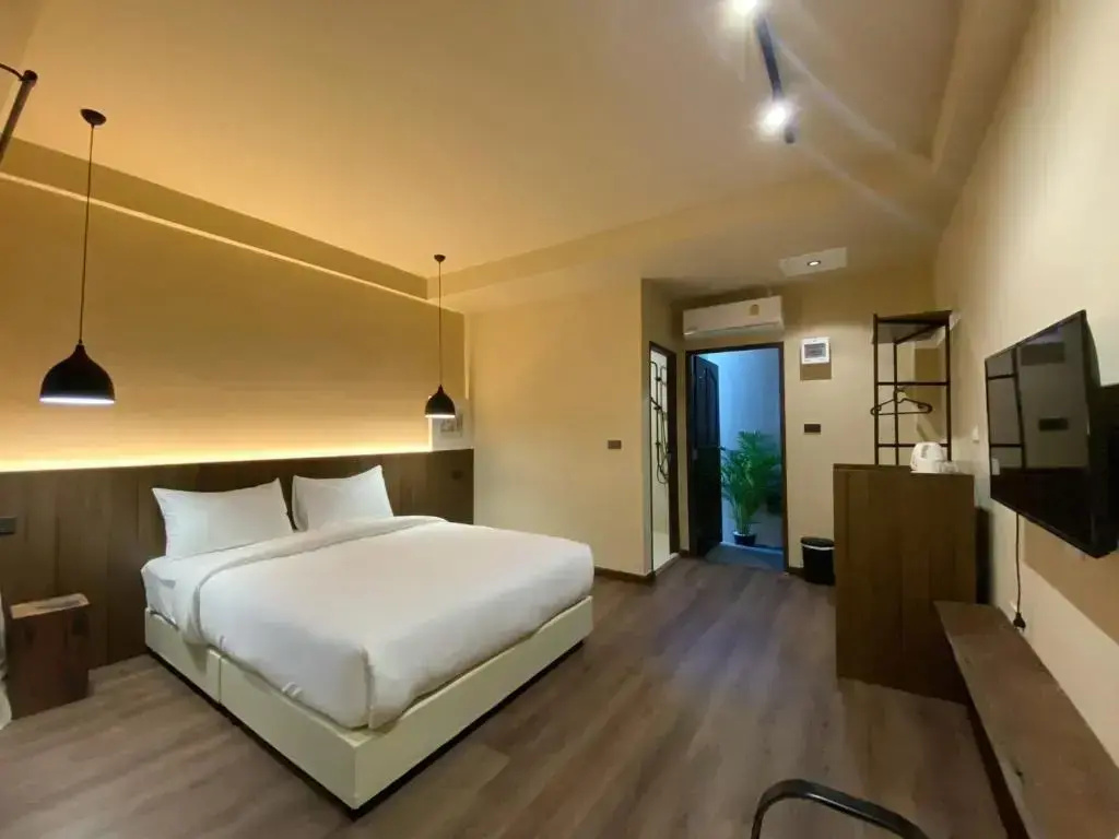 Standard Double room with view (full double bed)