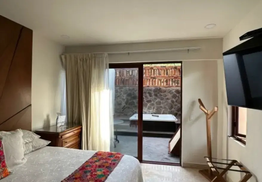 No. 12 Double Suite (full double bed)