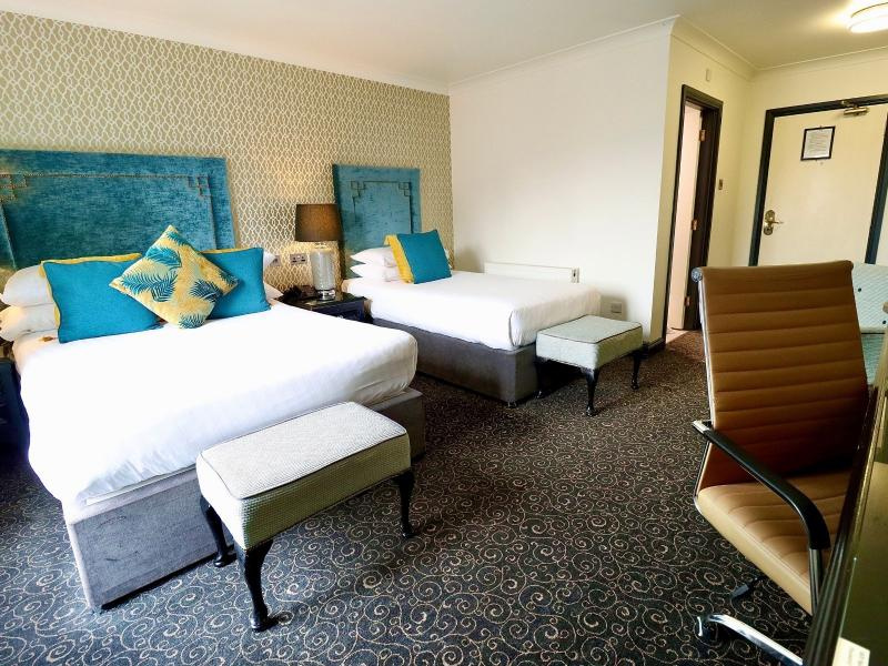 Treacys Oakwood Hotel - Chambres