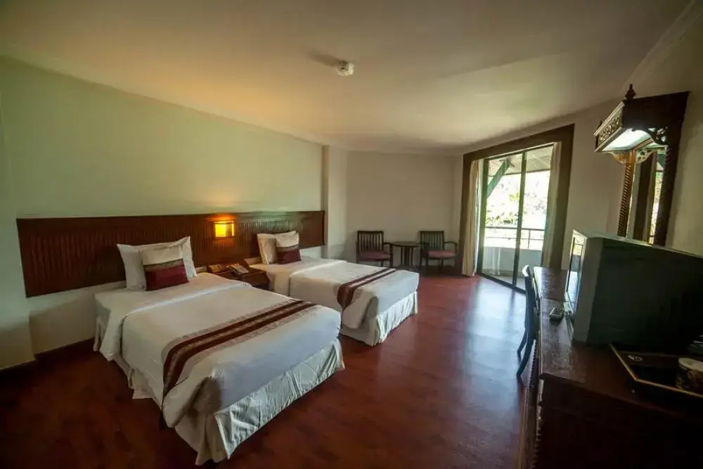 Трёхместный номер Superior в Phi Phi Island Cabana Hotel