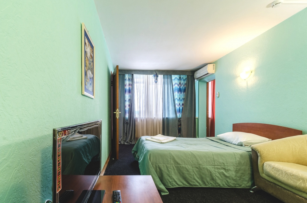Quadruple room