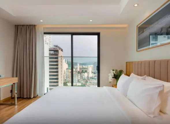 Двухместный номер Senior Deluxe с видом на город двуспальная кровать в Nagar Hotel Nha Trang