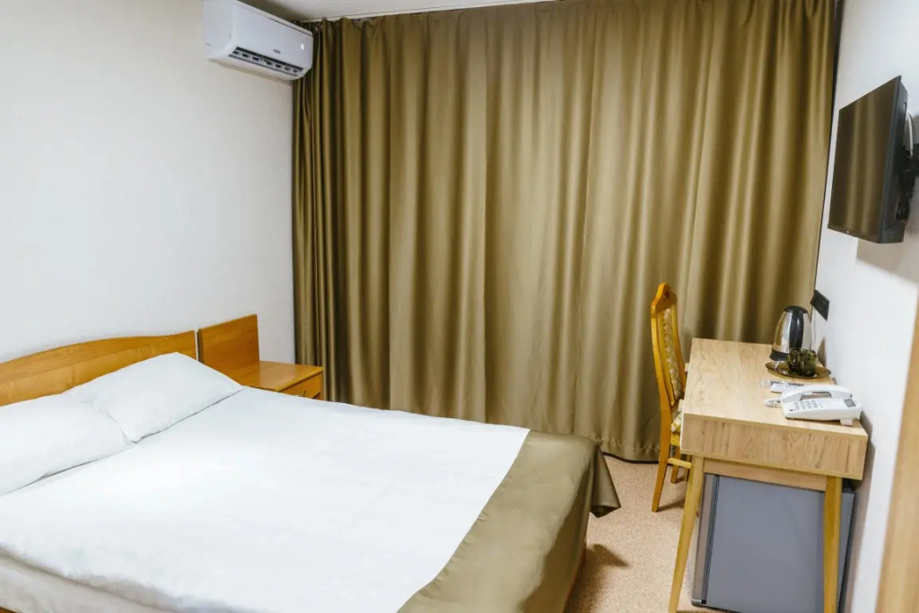 Comfort Plus Single room with city view (single bed)