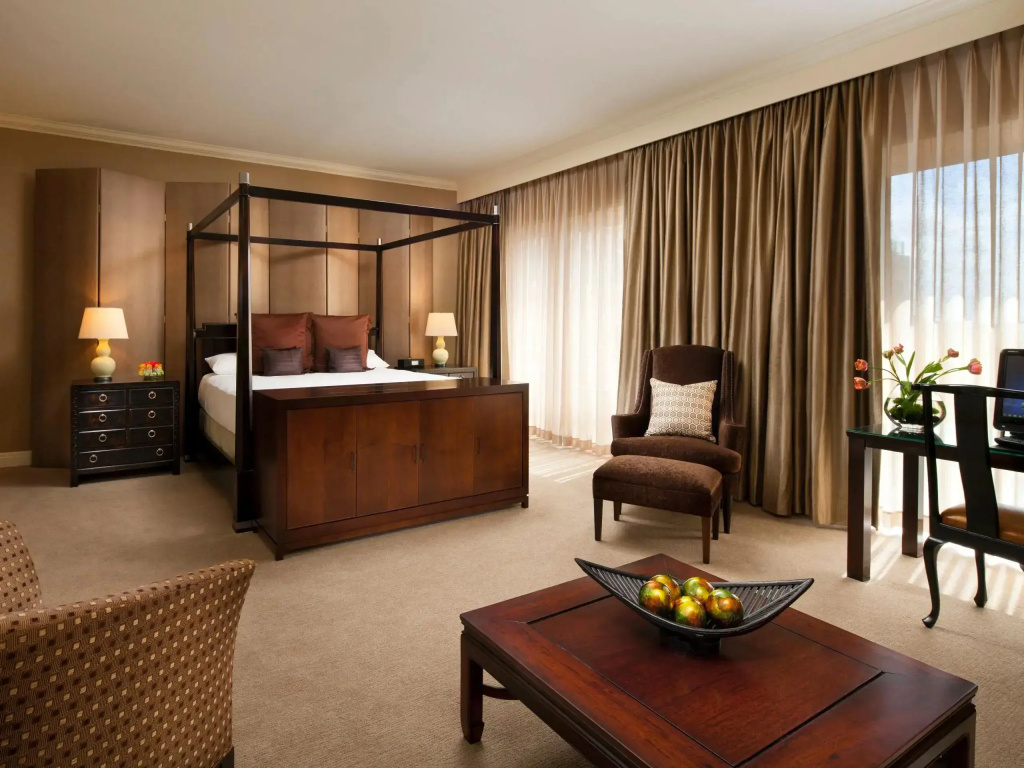Executive Double Suite (full double bed)