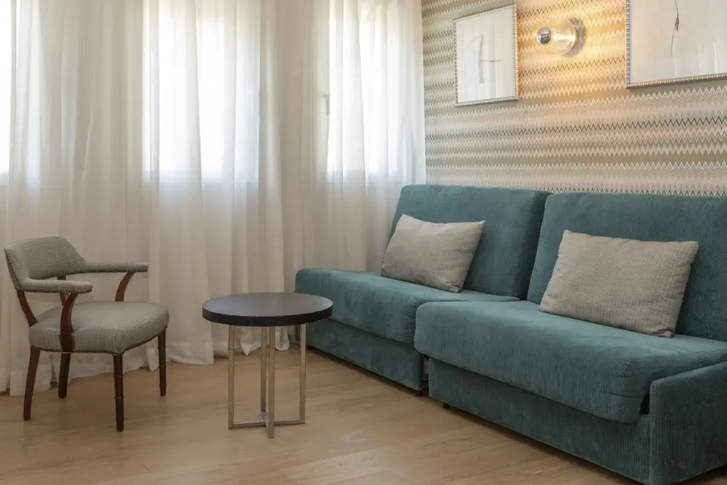 Family Double room (twin beds)