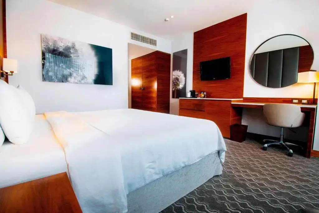 Double room (full double bed)