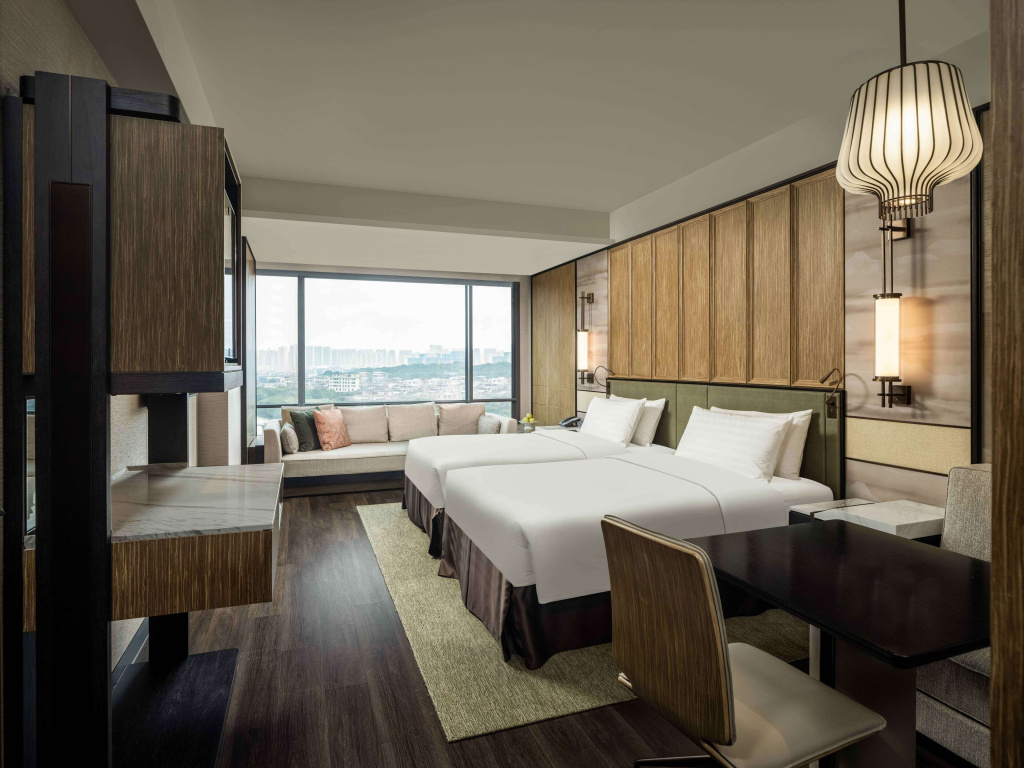 Premier Quadruple Two Connecting room with river view