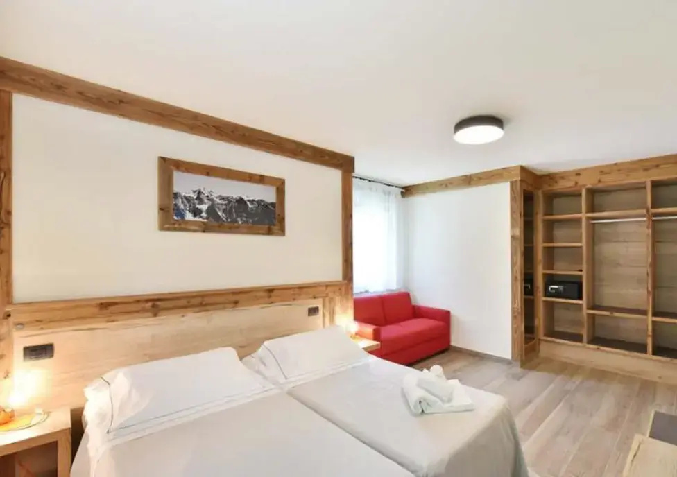 Le Dame Di Challand Quadruple Apartment