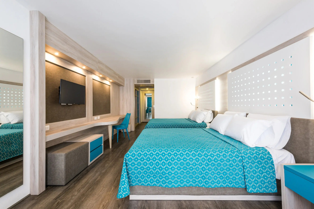 Superior room