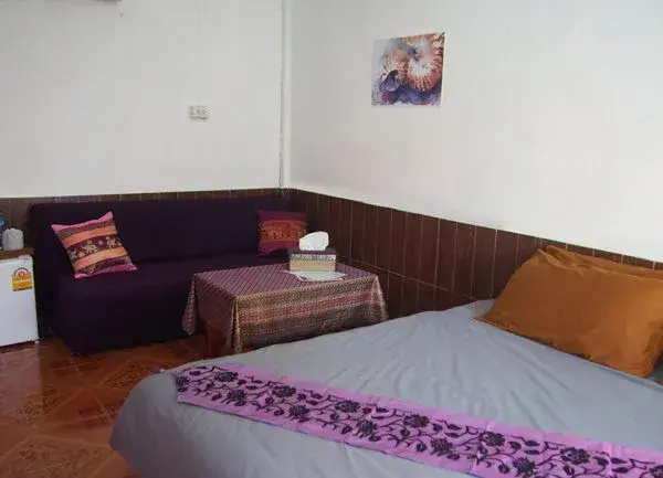 Budget Double Bungalow (full double bed)