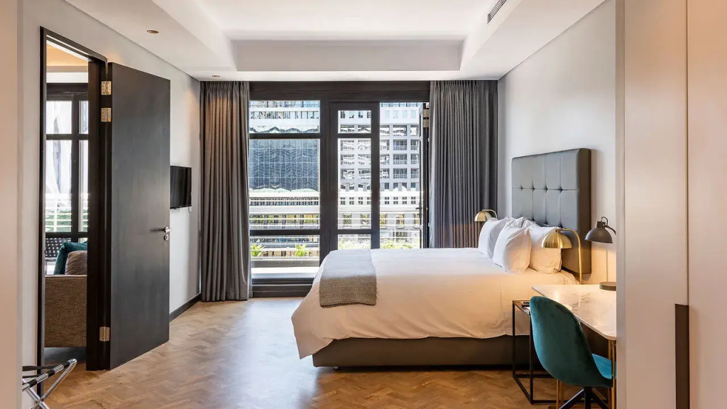 2 Bedrooms Deluxe Apartment
