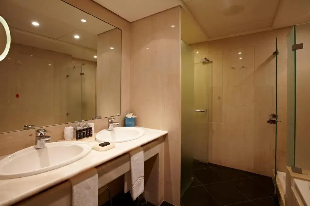The Cliff Bay, by PortoBay - Chambres