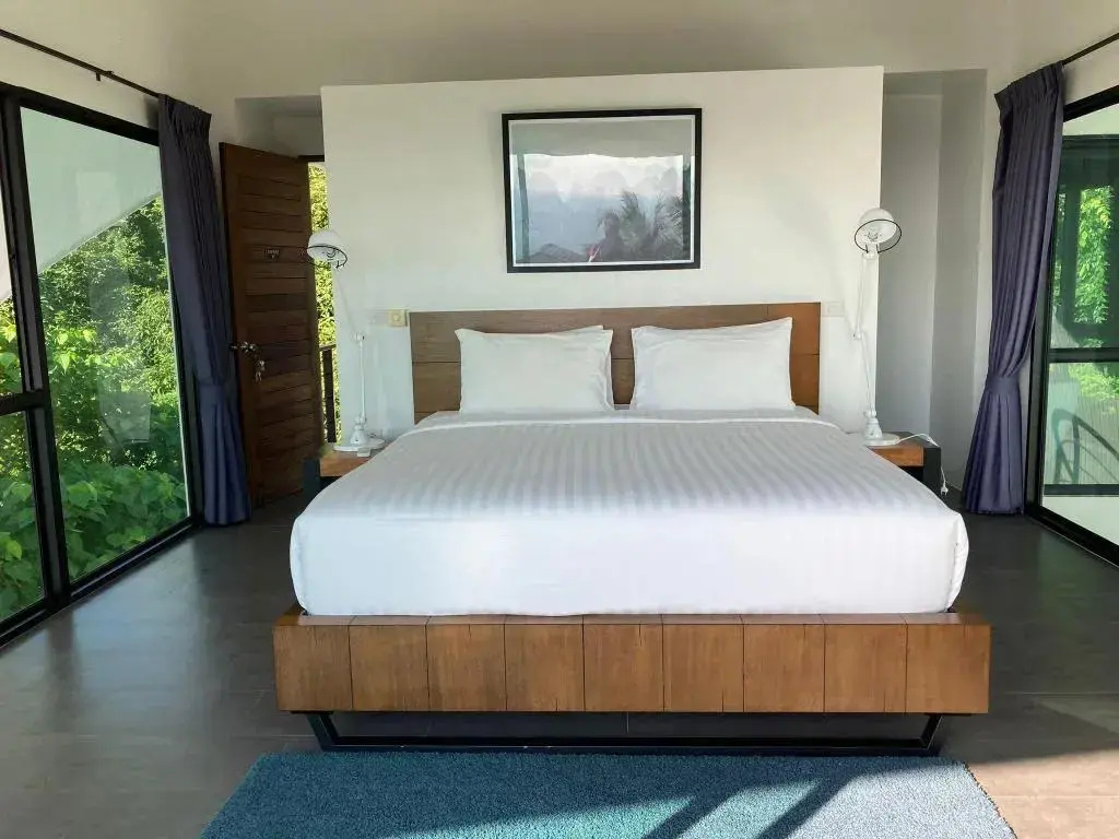 B7 - Koh Lanta Double room with sea view (full double bed)