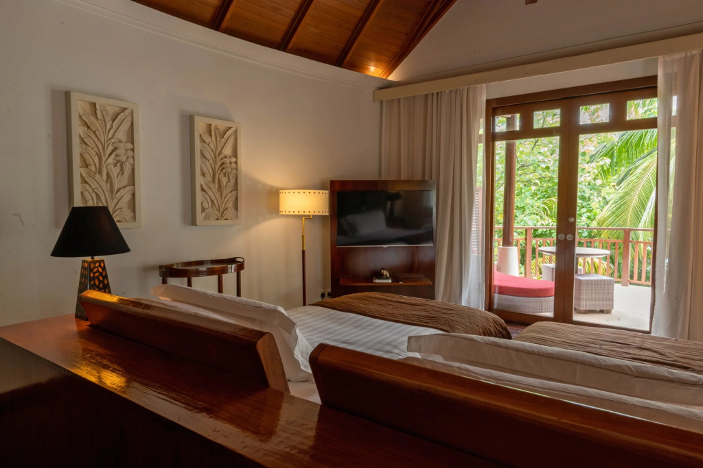 Storey Beach Quadruple Villa