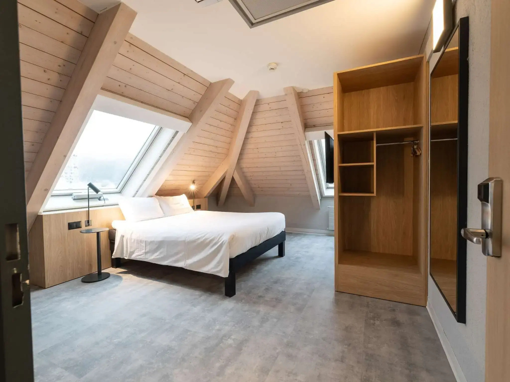 Double Junior Suite (full double bed)