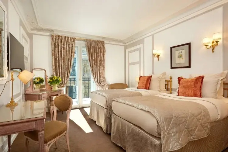 Hotel Regina Louvre 50