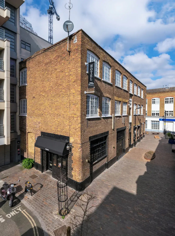Berkley Aparthotel