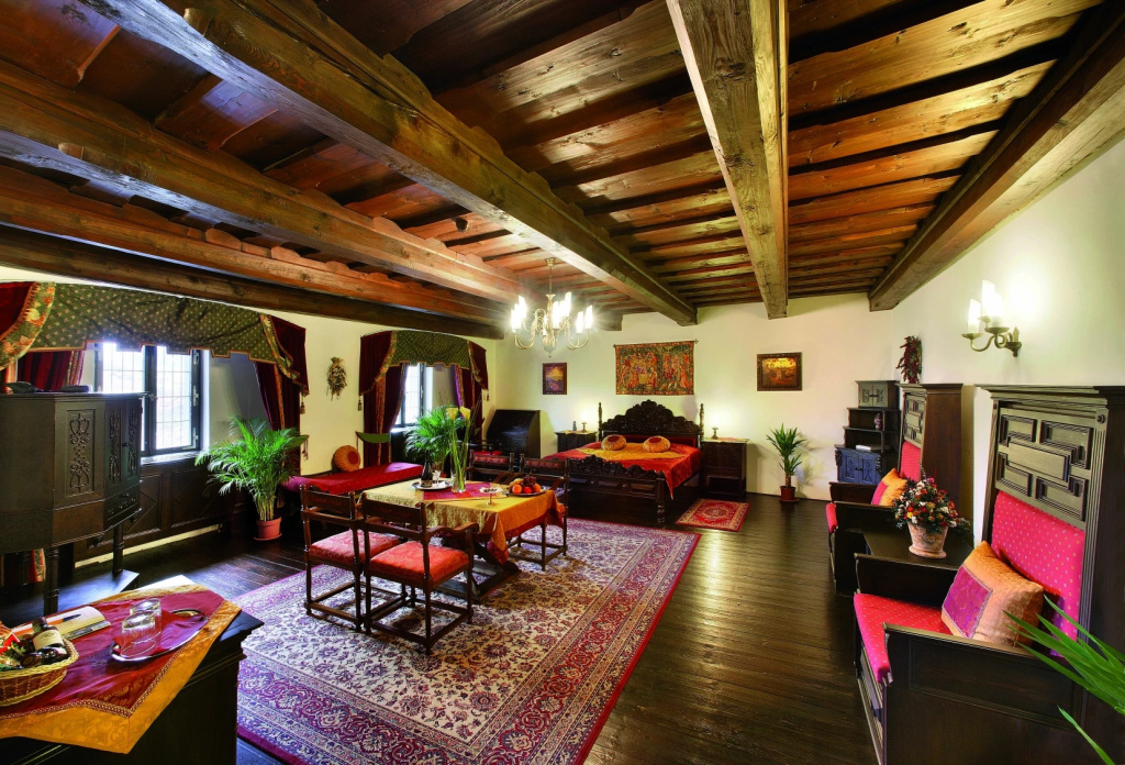 Deluxe Suite