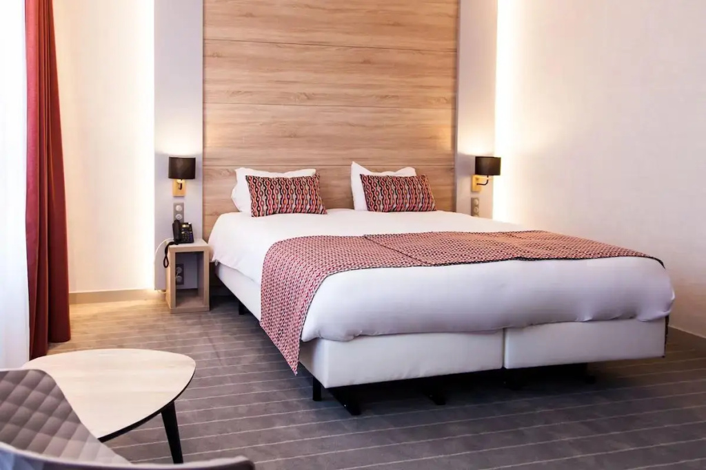 Premium Quadruple room