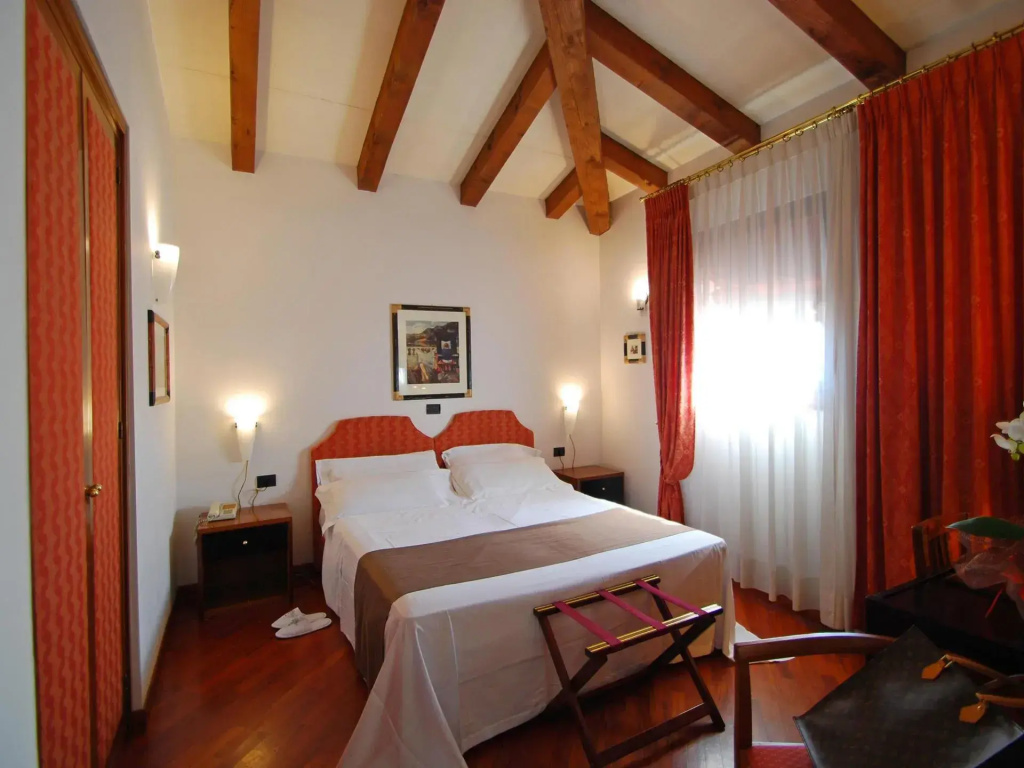 Alla Rocca Hotel - Chambres