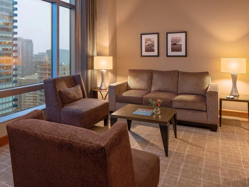 Emerald Double Suite (full double bed)