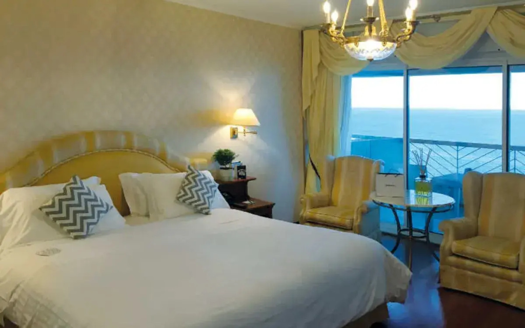 Tower Double room with sea view (full double bed)