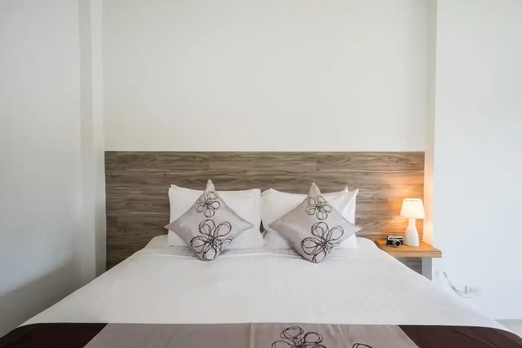 1 Bedroom Deluxe Double Villa full double bed