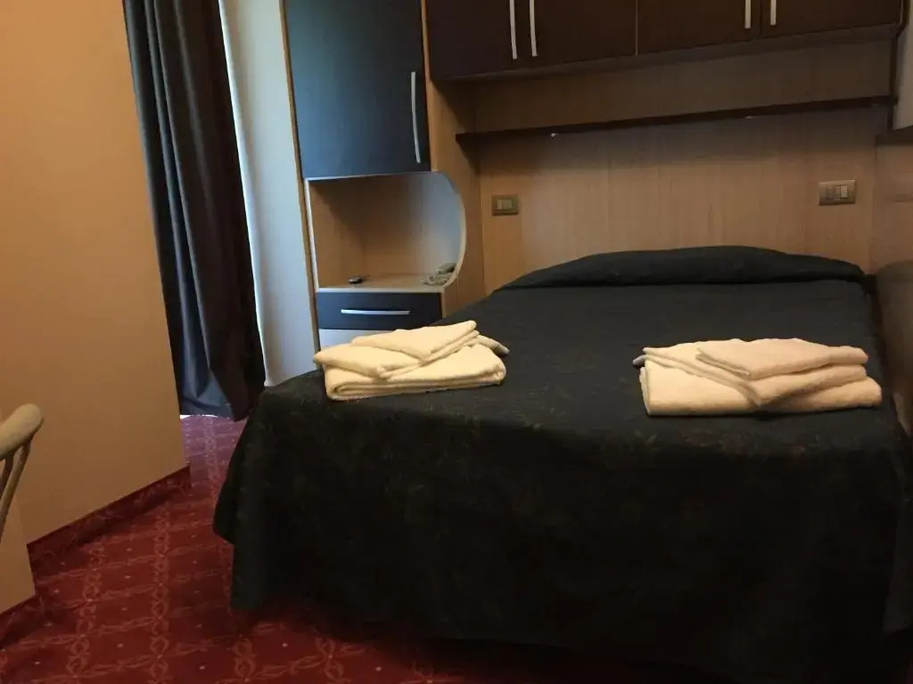 French Single room