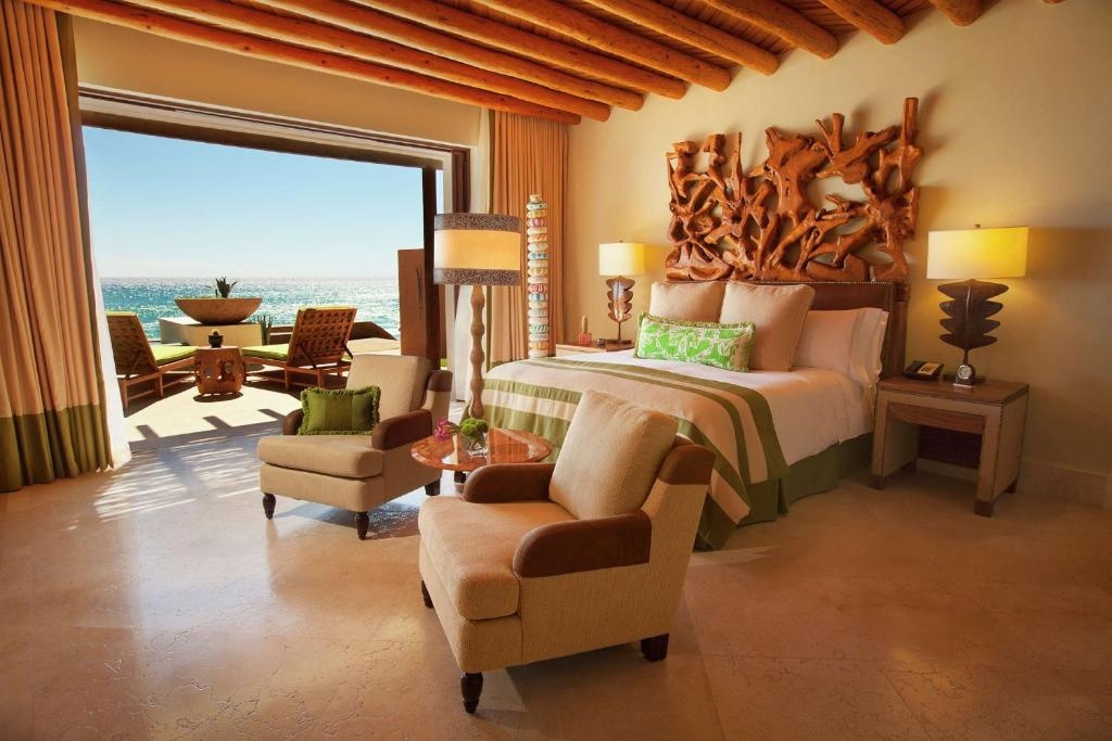 Presidential Sextuple Suite beachfront