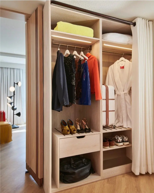 Virgin Hotel Las Vegas, Curio Collection by Hilton - Chambres