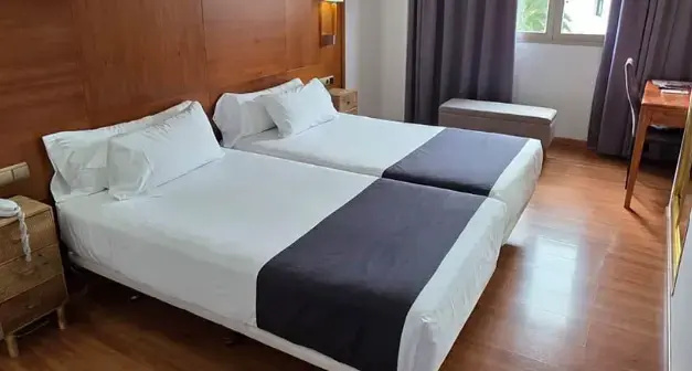 Standard Double room (full double bed)