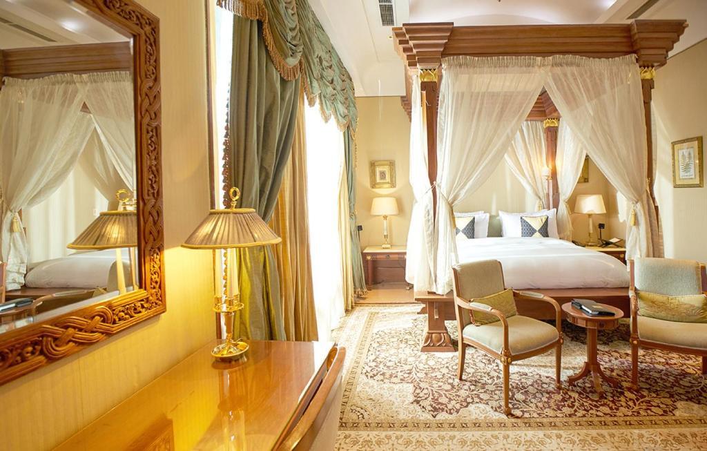 Nusa Dua Beach Hotel & Spa, Bali