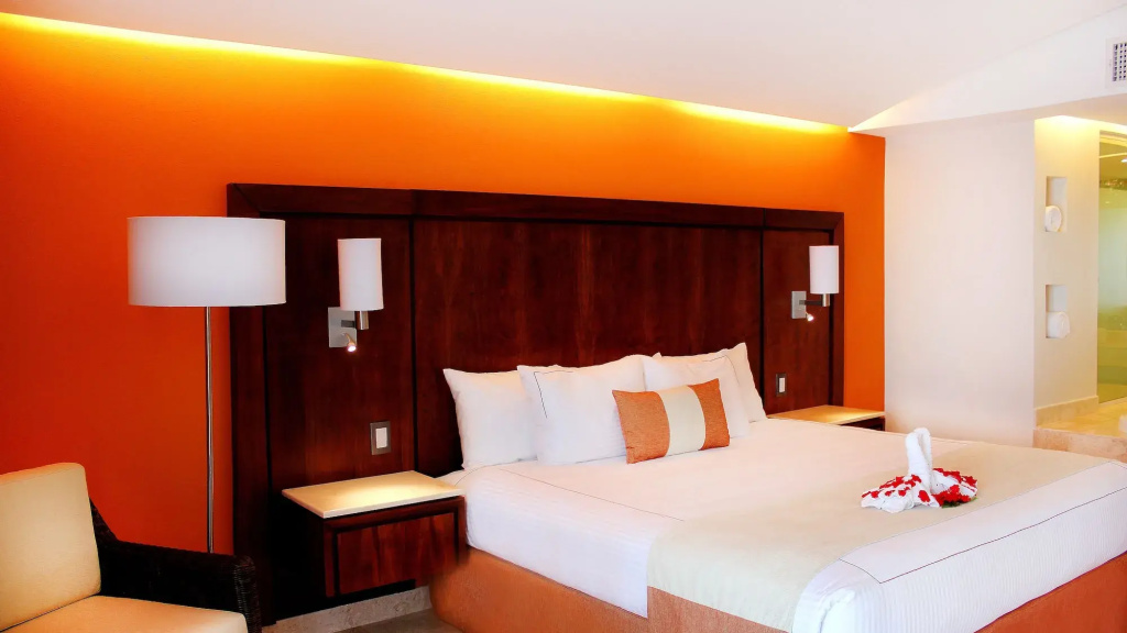 1 Bedroom Master Double Suite (full double bed)