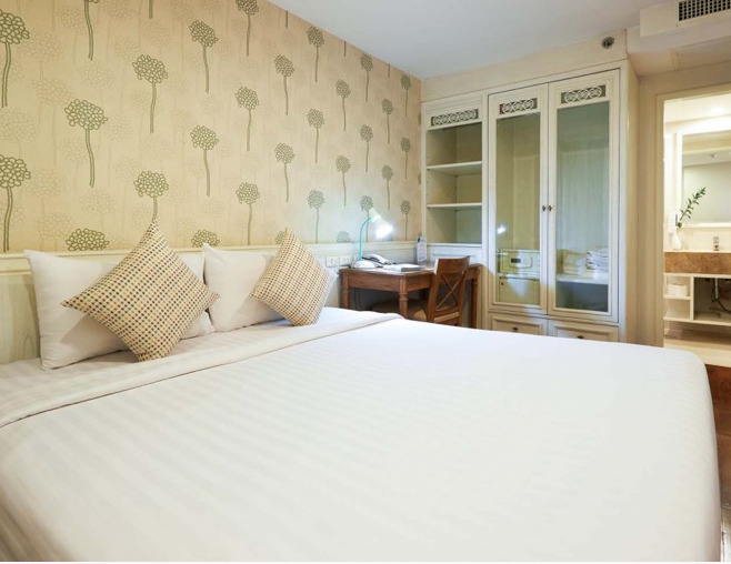 Четырёхместный семейный люкс в Sabai Sathorn Service Apartment